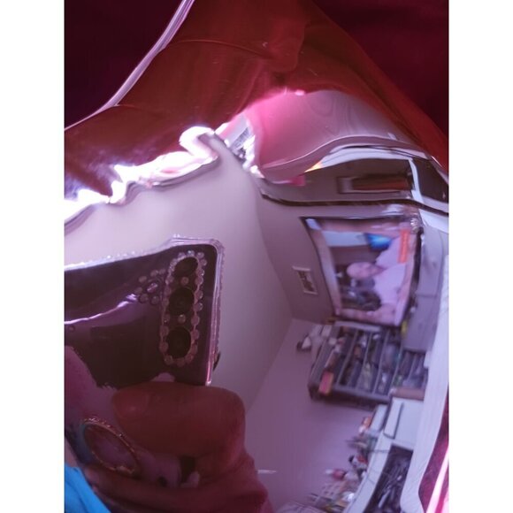 Hello 3AM Star-Shaped Metallic Pink Purse With Gold Chain Strap - Picture 7 of 10